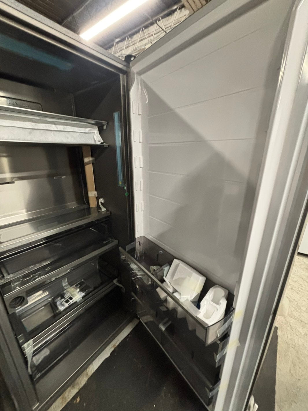 *Combo 2pc. Frigidaire /Fridge with water dispenser & freezer with ice maker inside , 20cu.ft up-right 32 1/5 wide stainless steel counter depth new scratch and dent  /item number #RFF909B