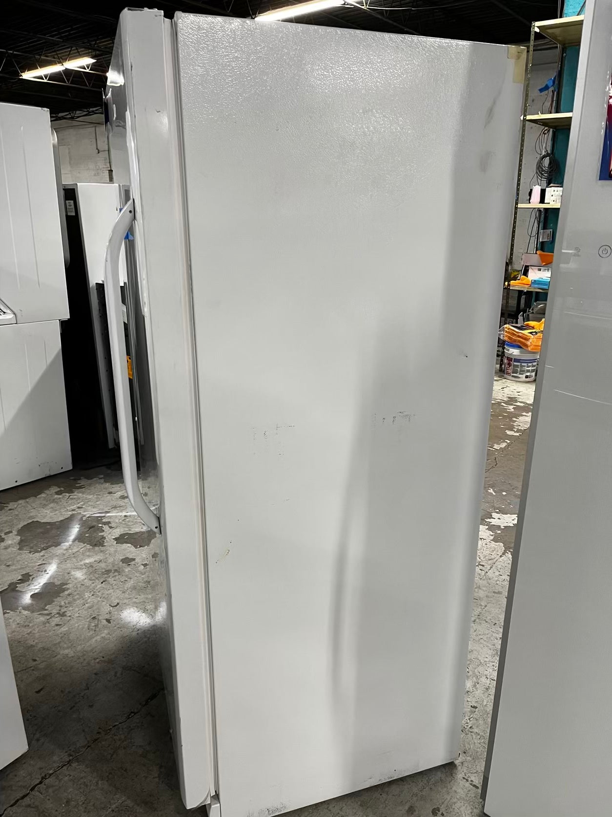 * 🎄Holidays Sale 🎁-Frigidaire 21 cu.ft up-right freezer white 34" #RF39NK6B used-Refurbished