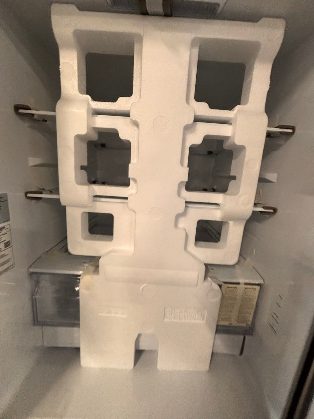 }}Samsung - 30” x 65.1/2 heigth x 30.1/5 depth. 22 cu. ft. 3-Door French Door Refrigerator w ice 🧊 maker inside - Stainless Steel #R22T5TPB
