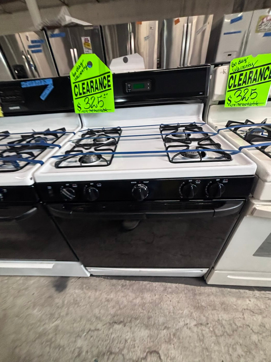 }sale🔥GE Gas range 4 burner bake broil Hi/Lo self clean in black & white working 💯 with warranty ,used-Refurbished 30” #GG69H7B