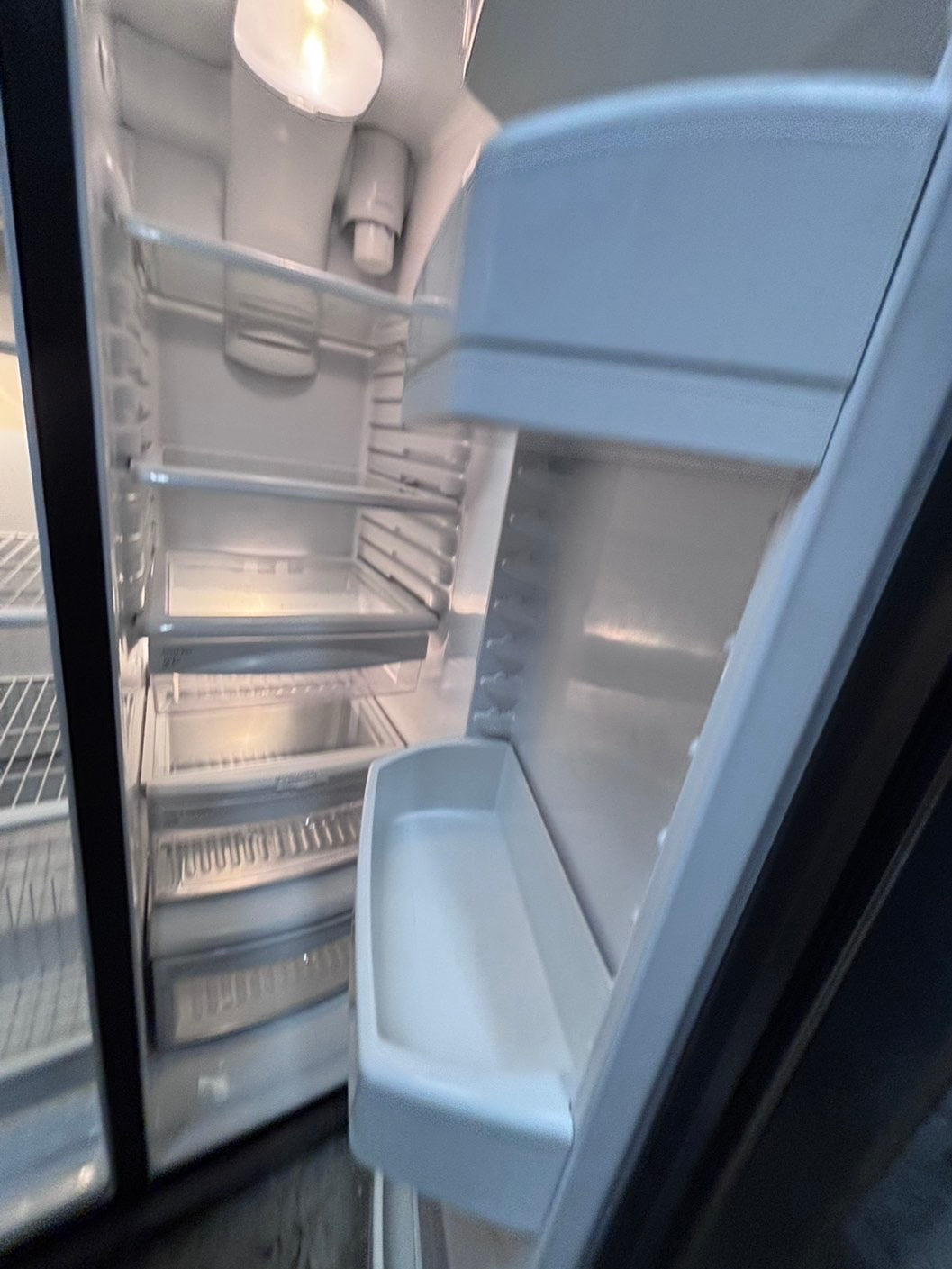 >*36” x 69h GE side by side Refrigerator and freezer stainless steel w/ice water dispenser 36” #SBS52RZB