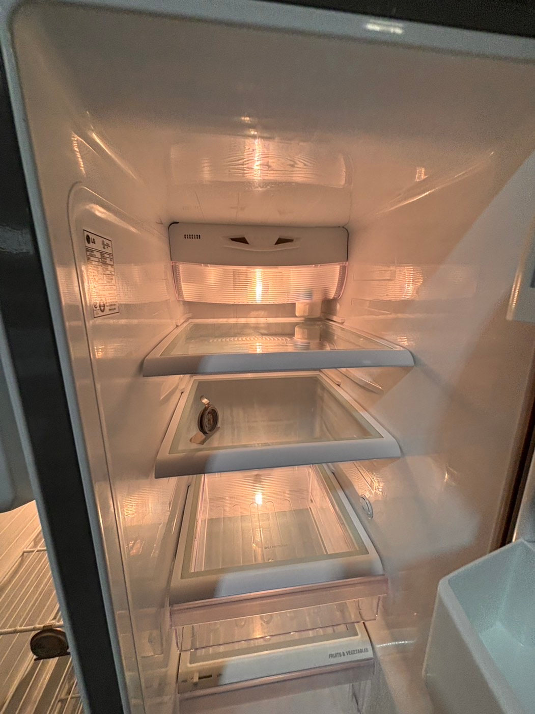>*SALE🔥🔥LG 33”x 67”h x 29”depth side by side Refrigerator and freezer with ice & water #J1W773B