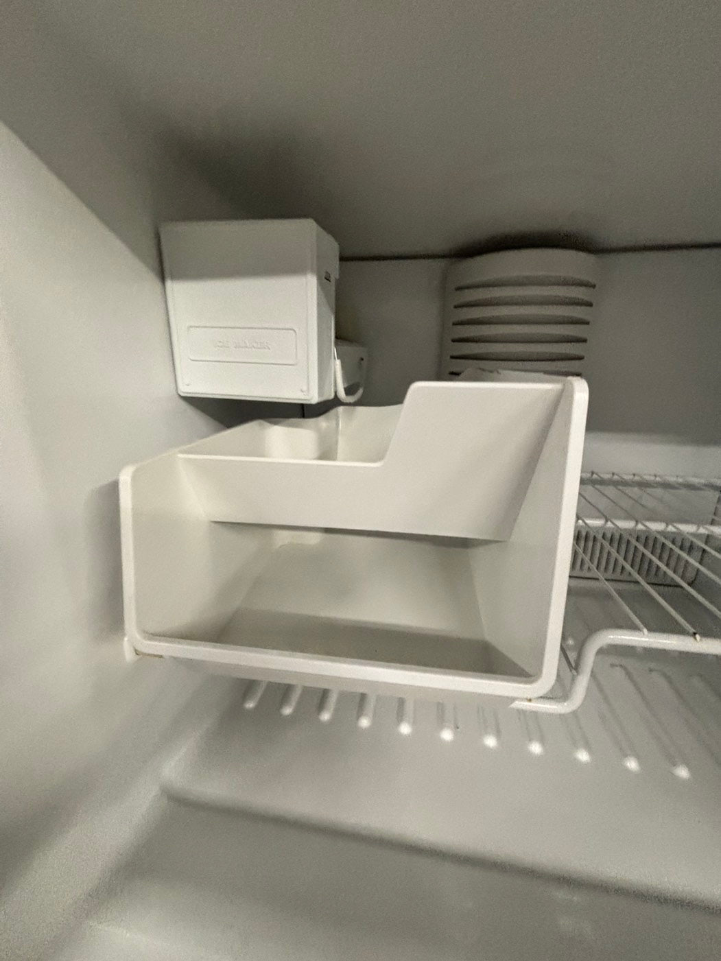 -GE Top freezer Refrigerator with ice maker inside -stainless steel |  30” in Refurbished Item number #RFS653VB-TR