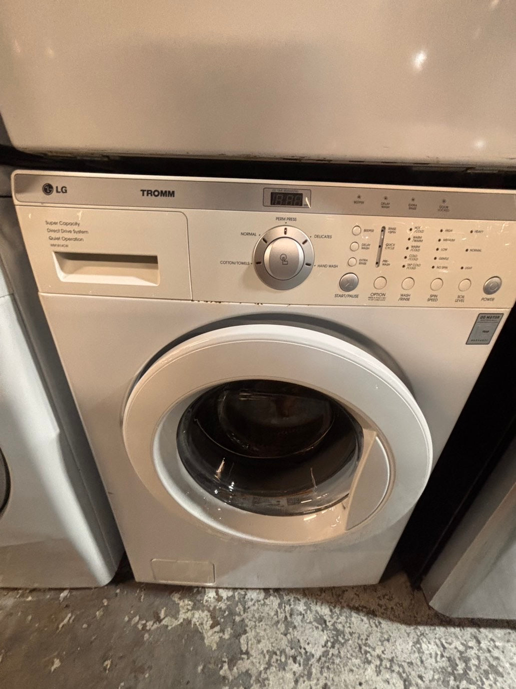>* special🎉LG washer & dryer set electric 220v front load stackable or side by side - sensor dry in white  #WEZ15SET