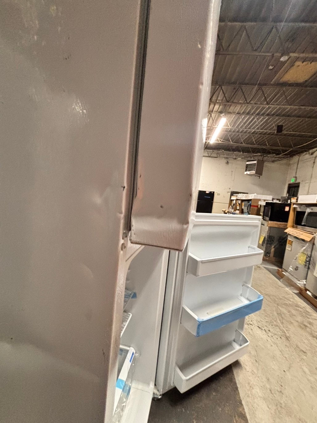 >Open box 📦 New S/d -Frigidaire
30” in. Top Freezer Refrigerator in white color  #RFW55B