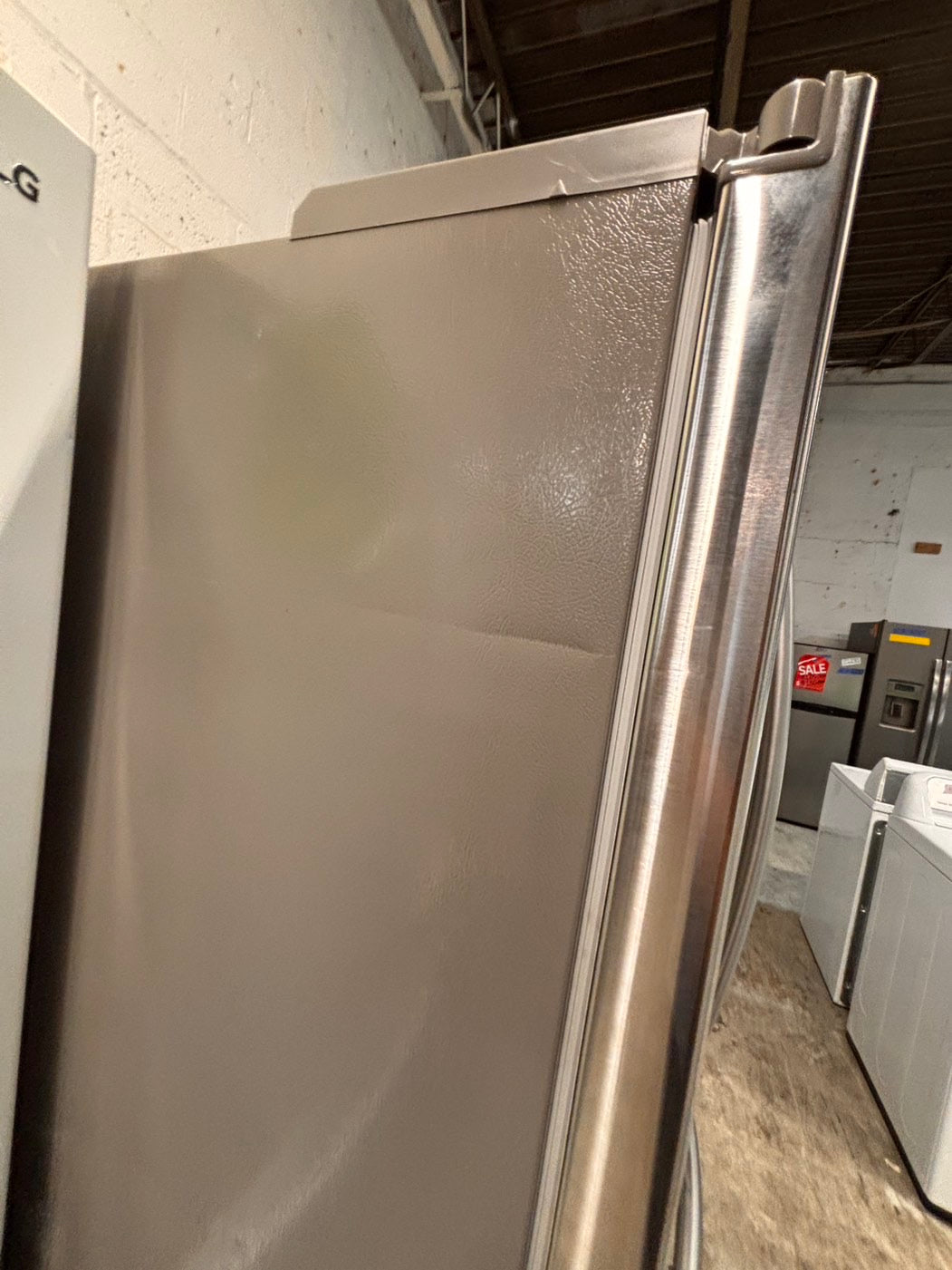 >*special 🔥Samsung 33” wide 4-doors French door Refrigerator 33w x 69h 30”1/2depth. /stainless steel w/ ice water dispenser 33" #RFSXQ38B