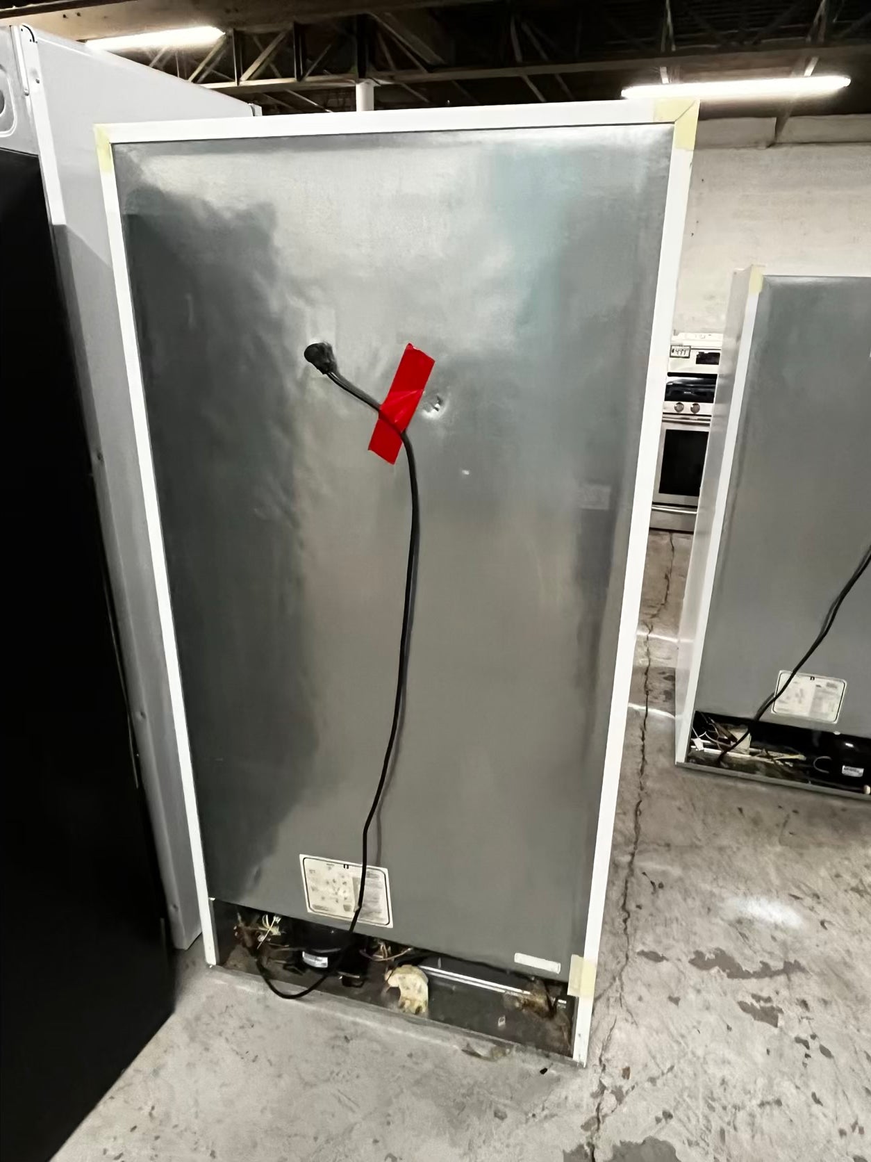 * 🎄Holidays Sale 🎁-Frigidaire 21 cu.ft up-right freezer white 34" #RF39NK6B used-Refurbished