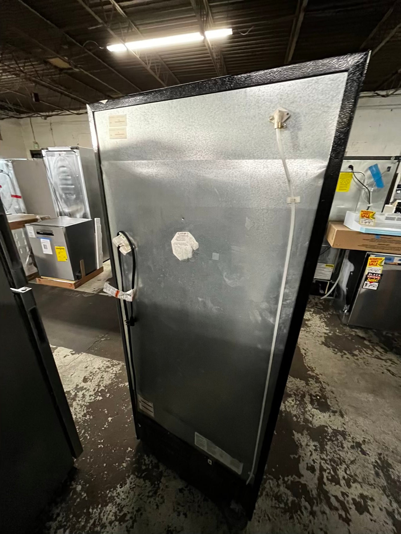 - Whirlpool top freezer refrigerator stainless steel 28" #RF777QB