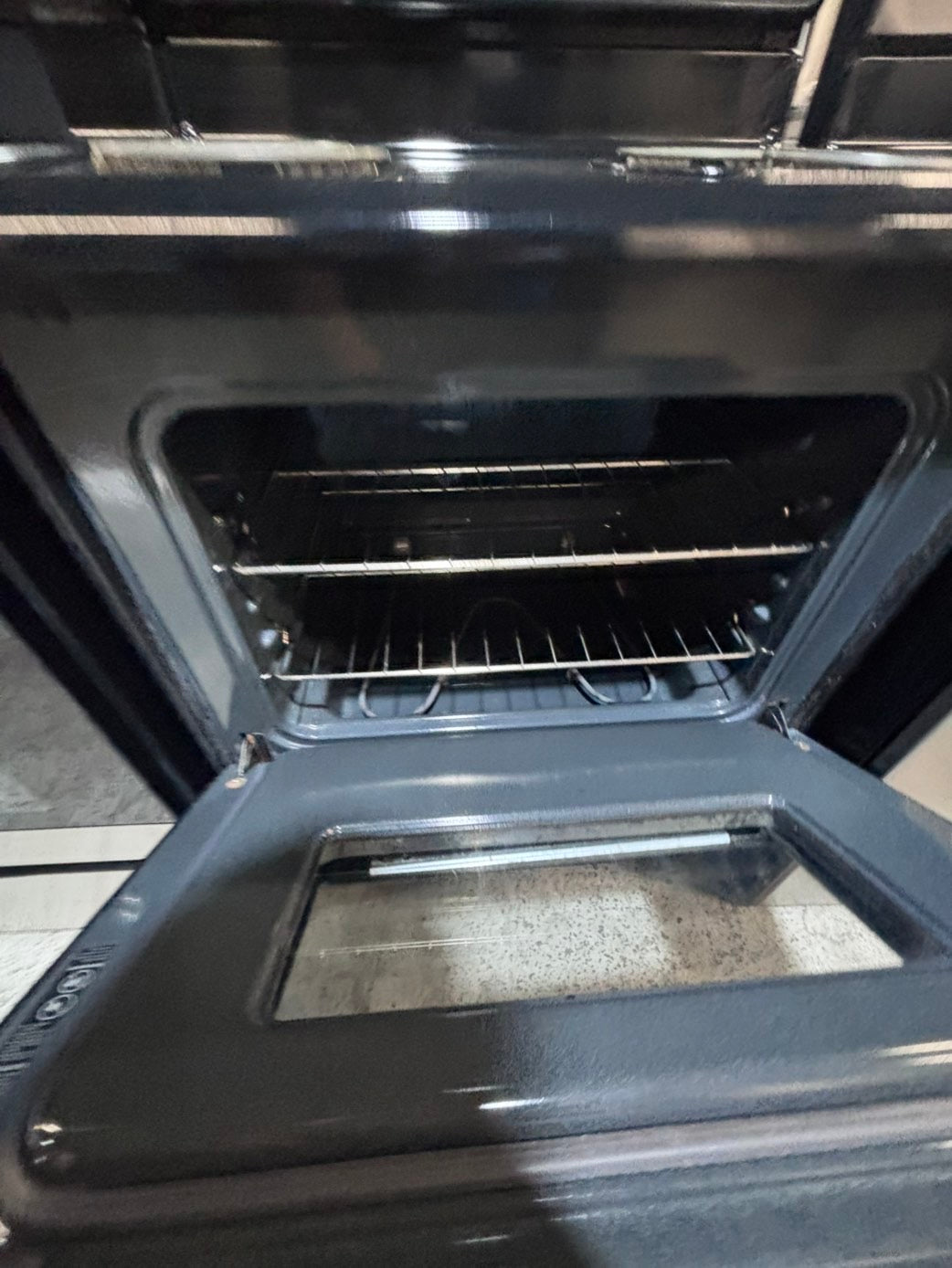 >*frigidaire black  electric coil top range coil 220v bake /Broil 4 burner used-Refurbished  great condition 30" #FBF55B