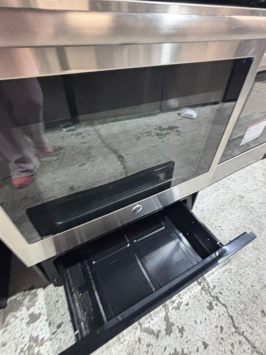 >*GE stainless steel & black electric coil top range coil 220v bake /Broil 4 burner used-Refurbished  great condition 30" #ESCC115B