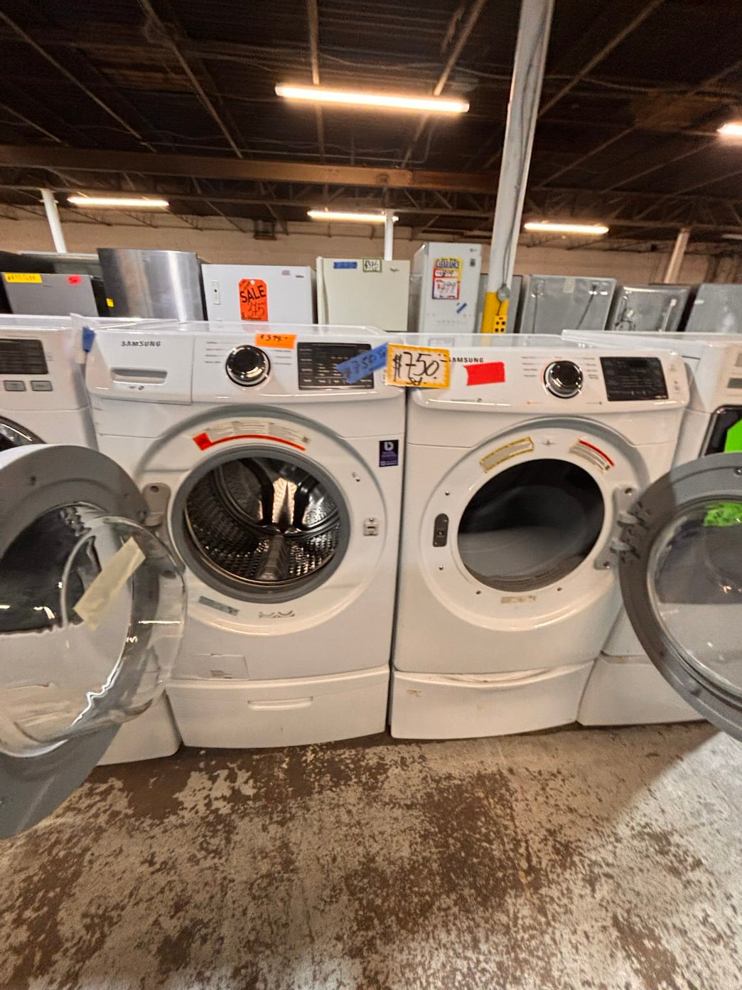 }}Samsung used- refurbished front load electric 220v dryer & washer large  capacity with pedestals in white color 27” working 💯 with warranty #FLSG427B
