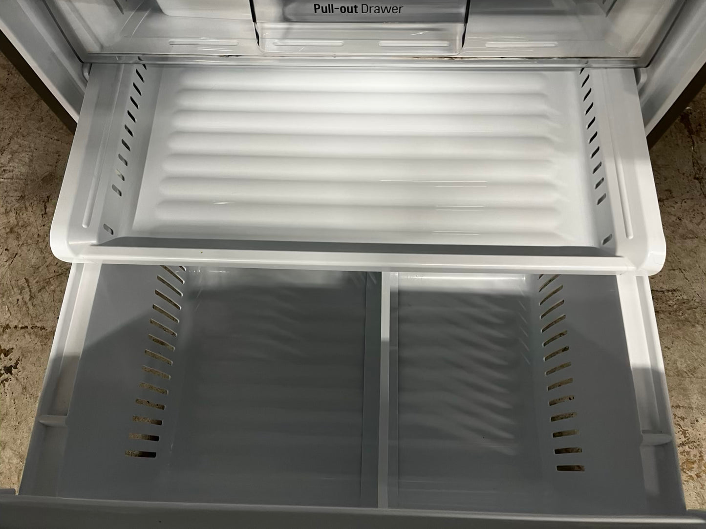 LG French door Refrigerator stainless steel Showcase w/ ice water dispenser 36" #RF53421B