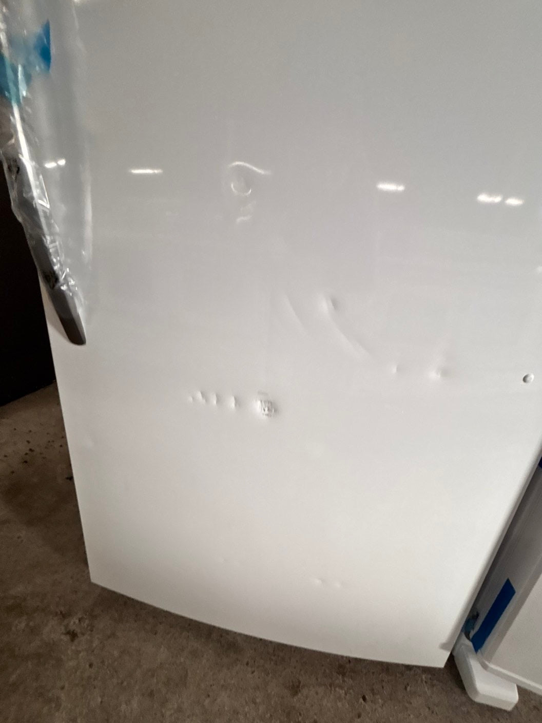 Open box 📦 scratch & dent 33’”in. 20 cu. ft. Garage Ready Freezer in White with Temperature Alarm and Auto-Close Door, ENERGY STAR #FZR43SBB