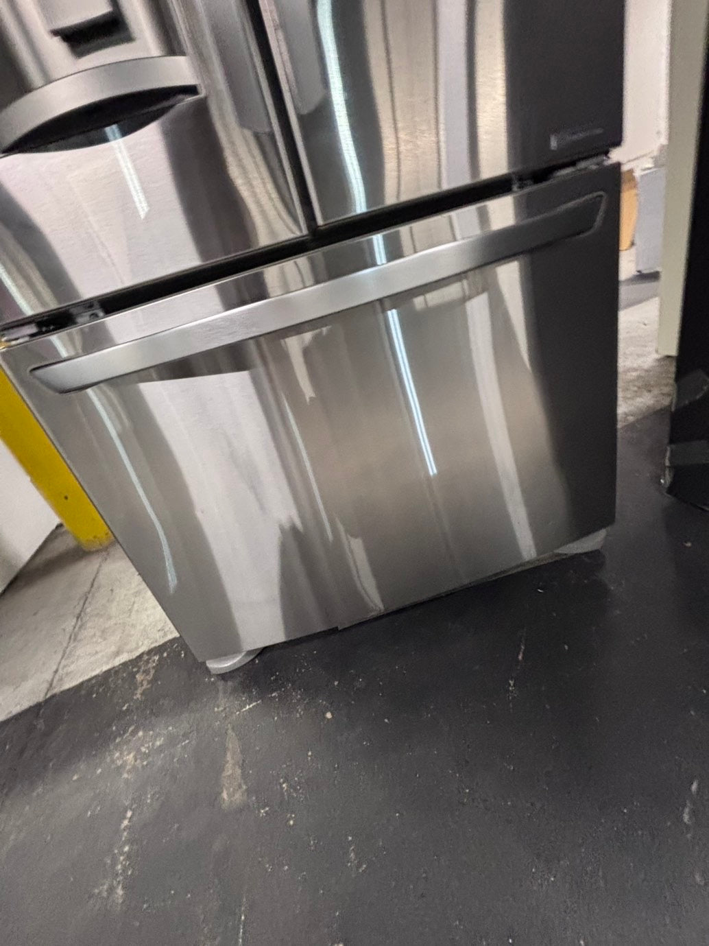 >special 🔥Used good  condition used-Refurbished LG 36”x69h x 291/2 depth  refrigerator stainless steel w/ice & water dispenser 36 “ #RFLG44CB