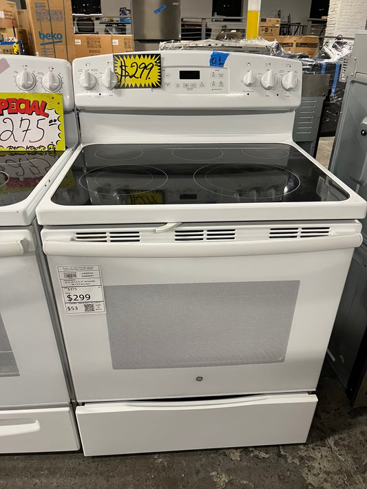 GE electric 220v range 5 burner warm zone bake broil hi/lo steam clean in white 30" #ER483JB Refurbished