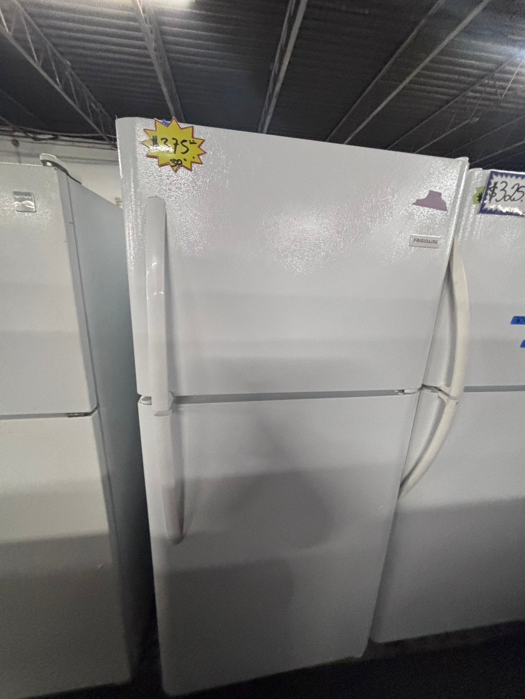 >Frigidaire 21cu.ft -top freezer refrigerator white used refurbished 30” #RFKWHB