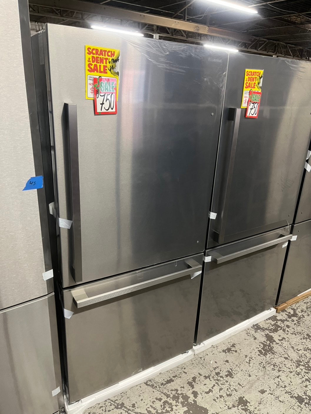 🎁🎄Holiday Sale‼️Open box 32” Hisense 17.2-cu ft Counter-Depth 32-in Wide Bottom-Freezer Refrigerator stainless steel #RFHS234B