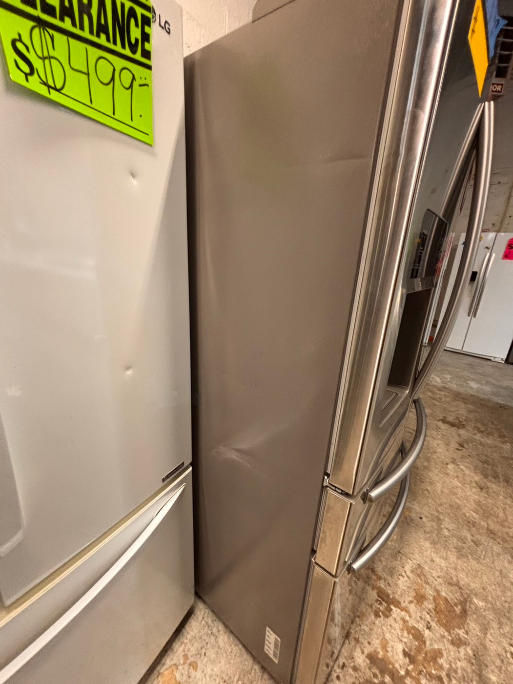 >*special 🔥Samsung 33” wide 4-doors French door Refrigerator 33w x 69h 30”1/2depth. /stainless steel w/ ice water dispenser 33" #RFSXQ38B