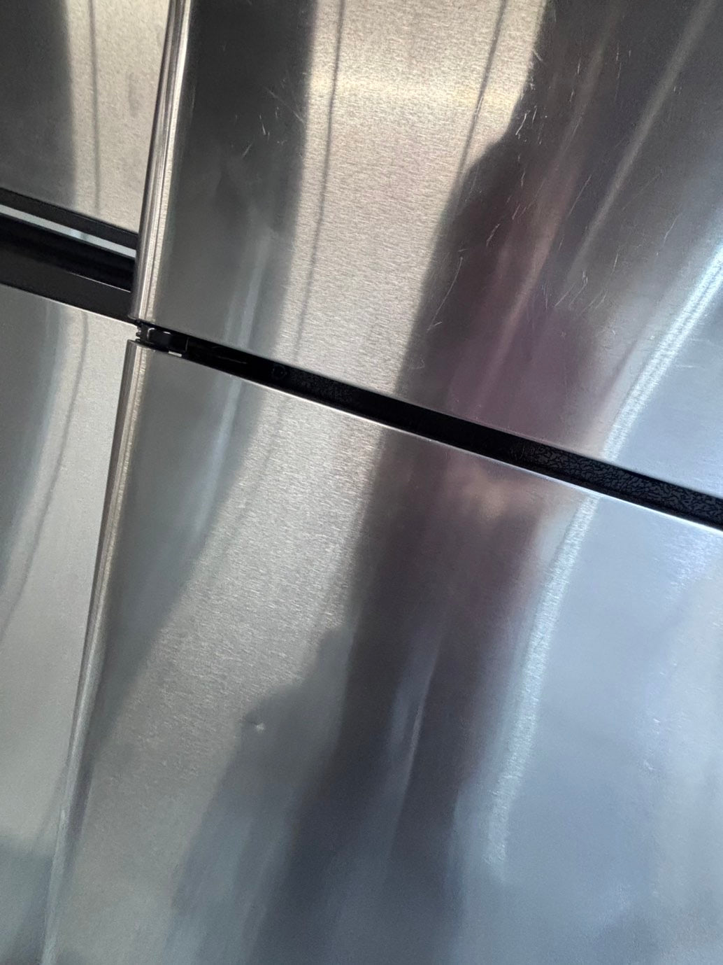 >*kenmore 30”18cu.ft -top freezer refrigerator with ice 🧊 maker inside ,stainless steel color   -used refurbished 30”  #TBF88CB