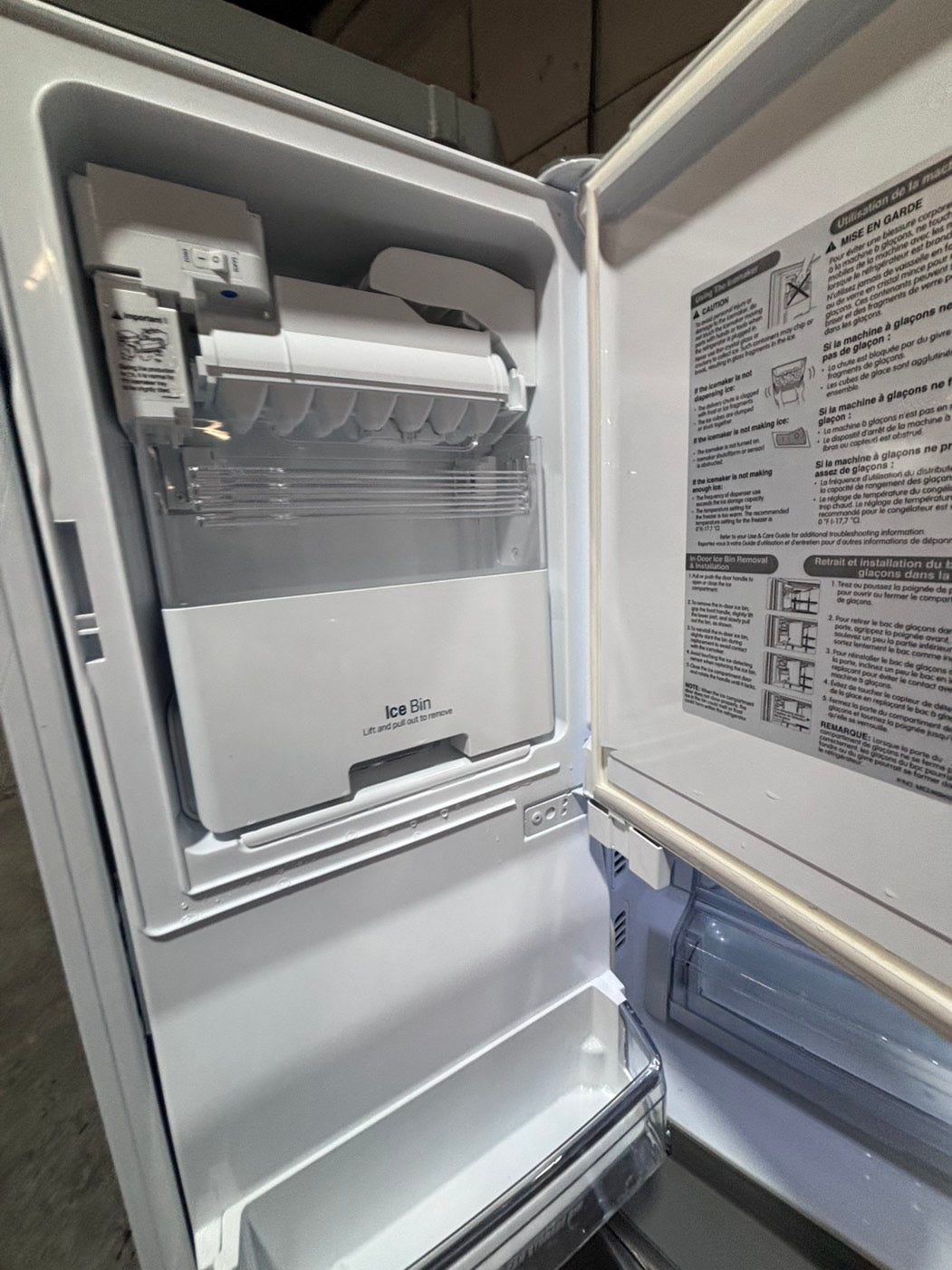 >>36” x69h 24”depth LG  French door Refrigerator counter depth stainless steel w/ ice water dispenser great condition 36" used-refurbished #KVVS24B