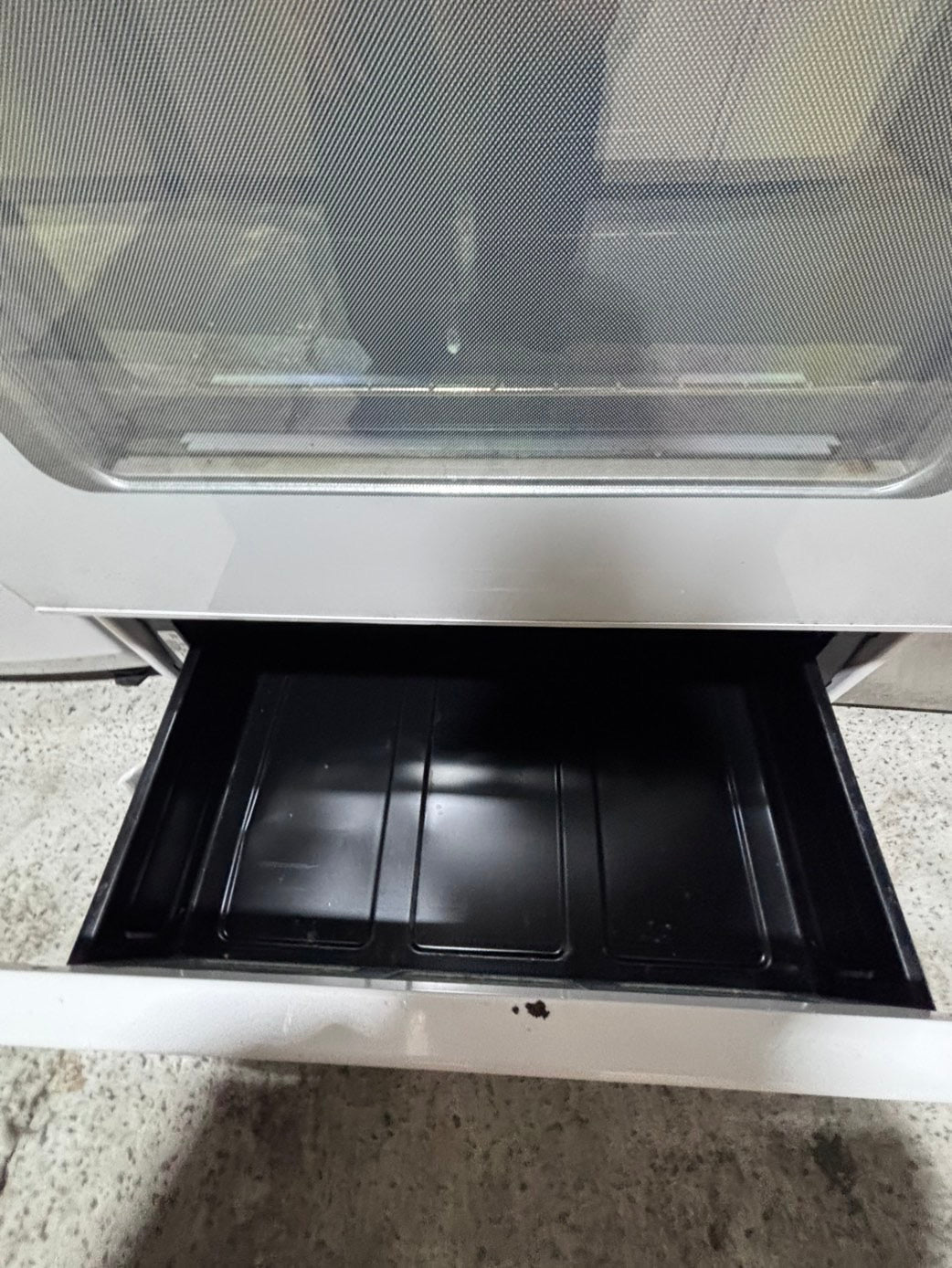 >*GE electric 220v glass top range bake Broil roast self clean white  30" used-Refurbished #ES4321B