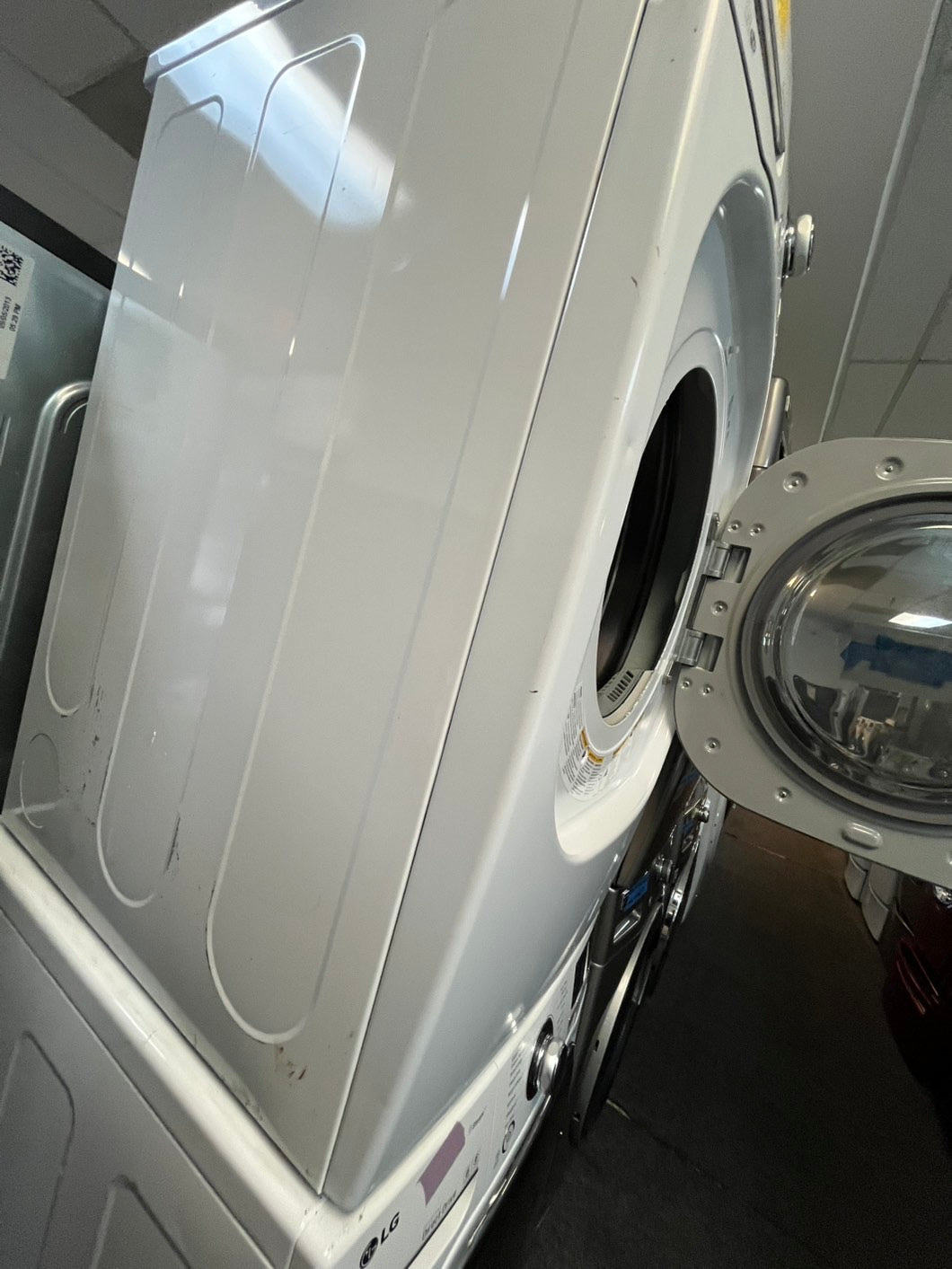 Lg front load Electric dryer 220v  and front load washer set white  stackable 27” wide  in Refurbished #WDEST2L