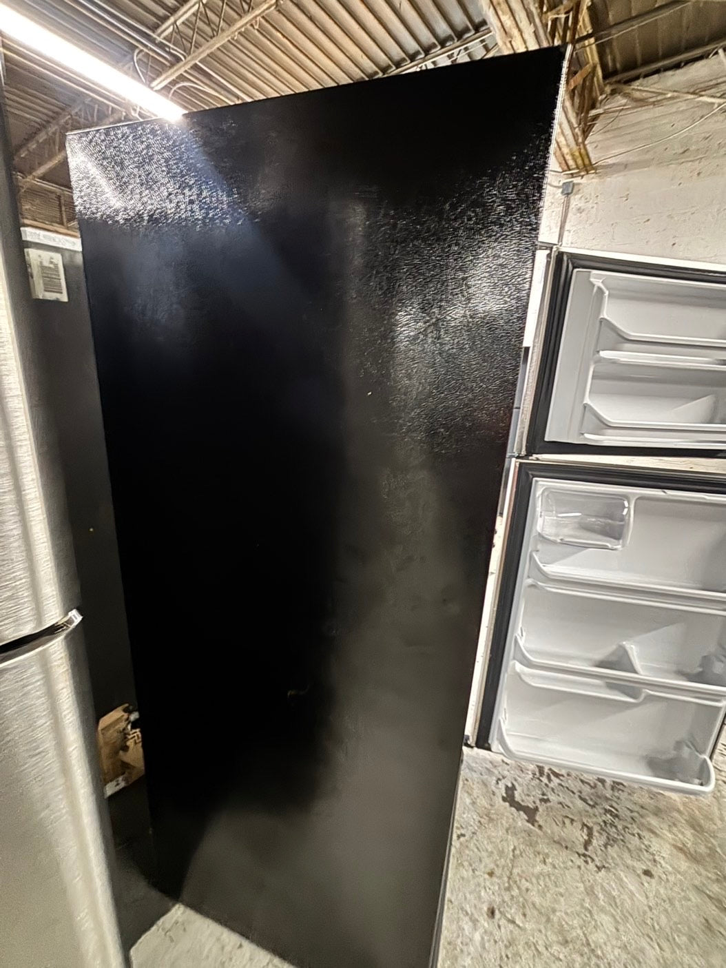 * Frigidaire  stainless steel 21cu.top freezer refrigerator in stainless steel ,no ice maker 30" #RF2173B