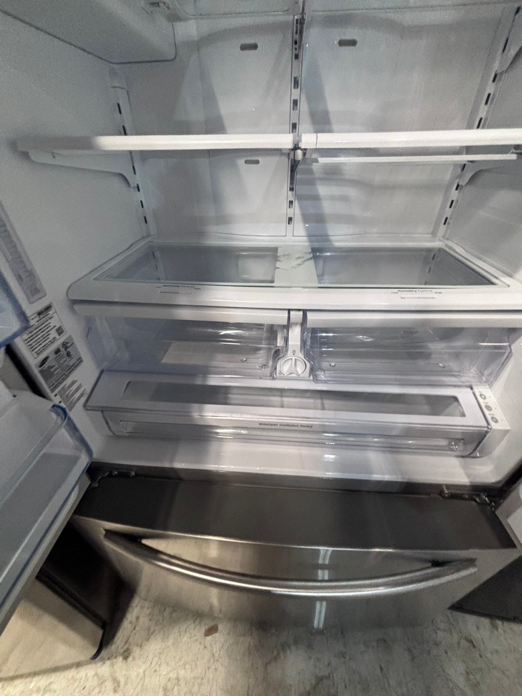 >*36”samsung counter depth French doors  fridge  stainless steel (ice maker & water doesn’t work) doesn’t affect on the others functions. 36” #SA24MAB