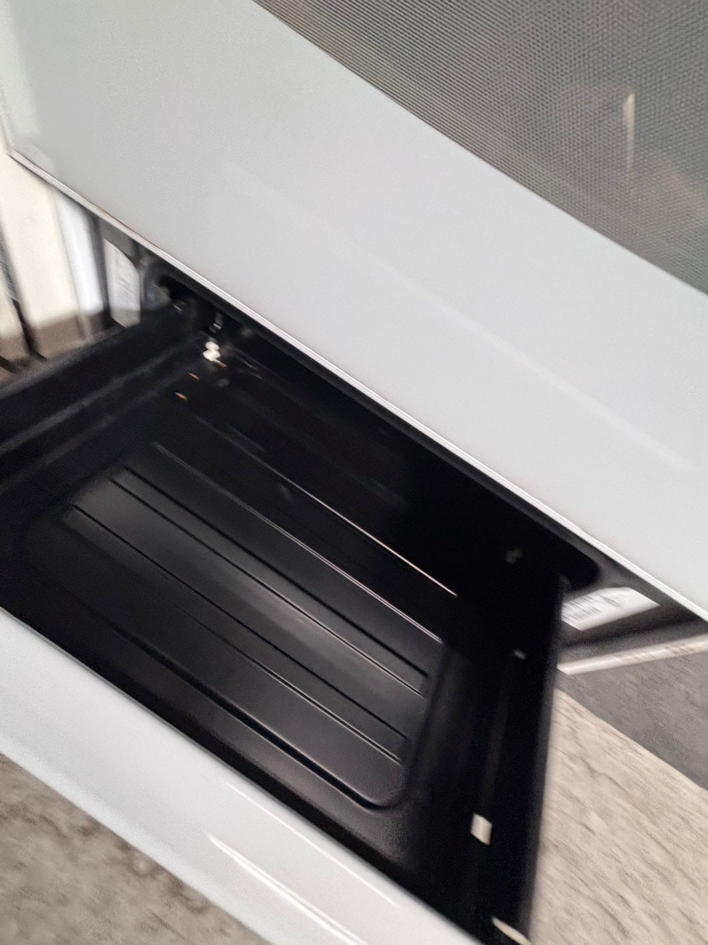 >*July 4th SALE🔥frigidaire  Gas range 5 burner bake broil Hi/Lo self clean in  white used-Refurbished 30” #FG16J2B