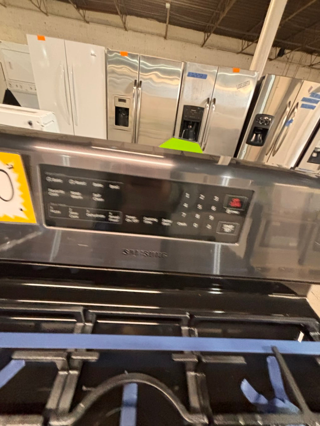 } } black silver , samsung Gas range 5 burner convection oven bake ,broil Hi/Lo self clean in black stainless steel used-Refurbished 30” #BSGS60FB