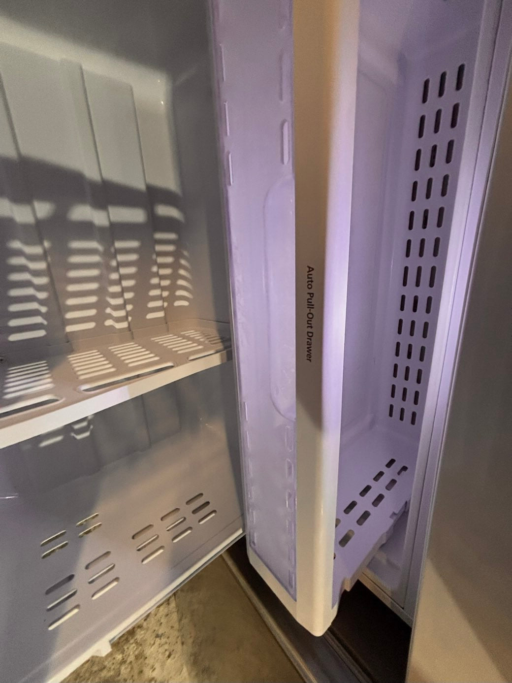 }}Samsung used-Refurbished 36”w x69h x 30” 4 doors  refrigerator white  w/ice & water dispenser  (👀The numbers on the screen are only partially visible).  #SSWF73B