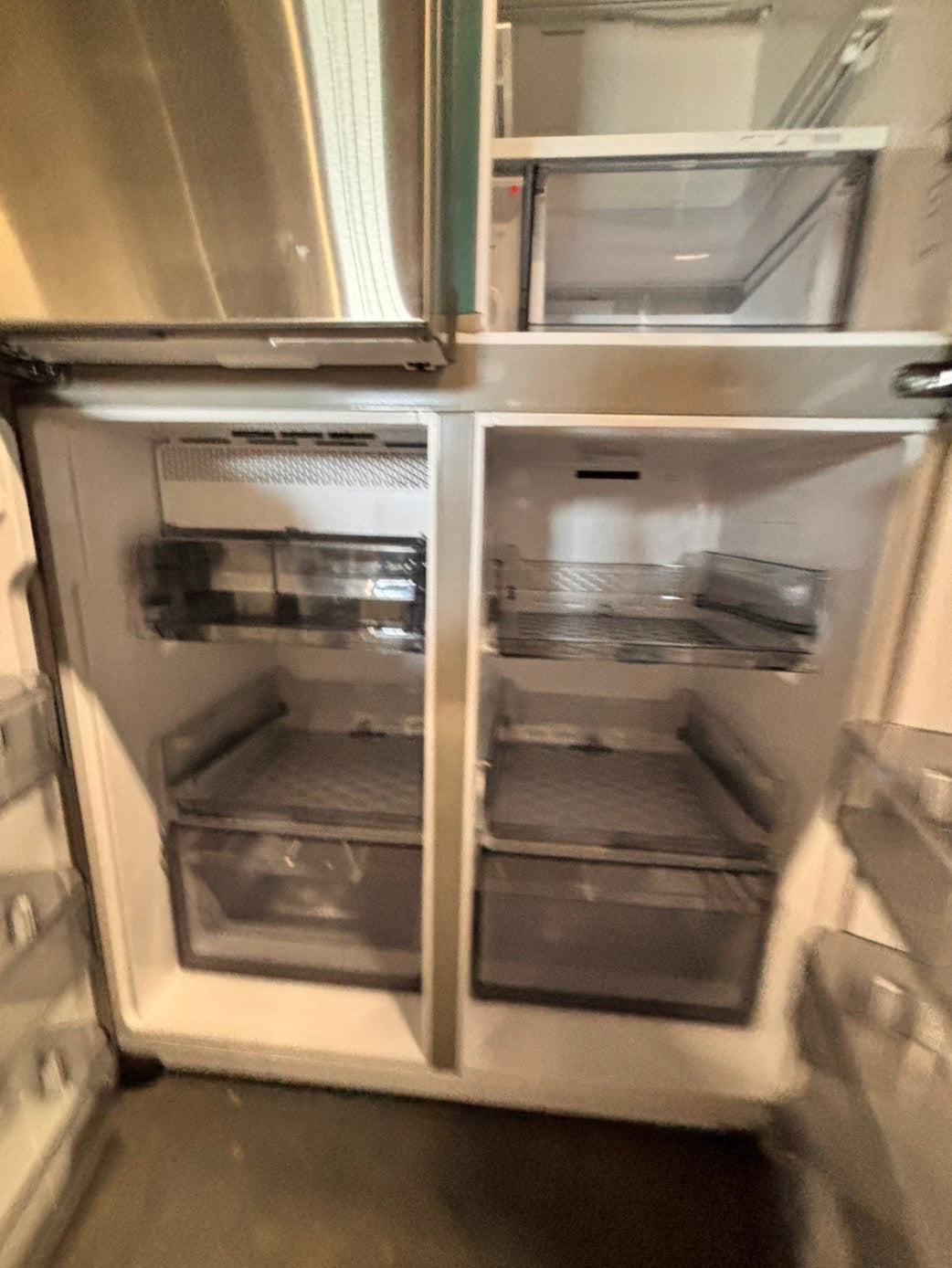 >special🎈New open box 📦 costumer return -Samsung - Bespoke 23 cu. ft. Counter Depth 4-Door French Door Refrigerator with Beverage center #RS33T41B