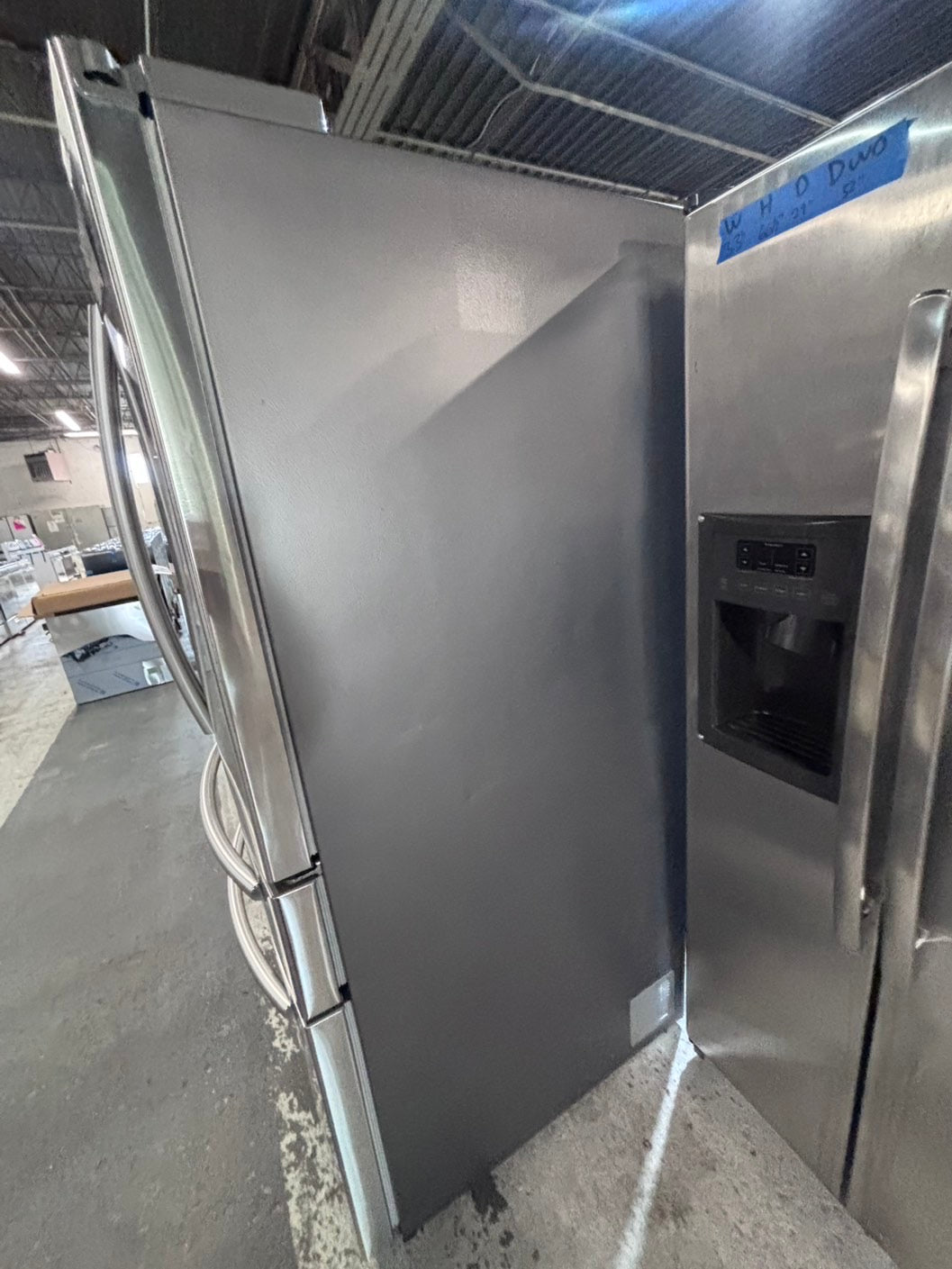 >*Samsung 4-doors French door Refrigerator 33w x 69h stainless steel w/ ice water dispenser 33" #RL7Q33QB