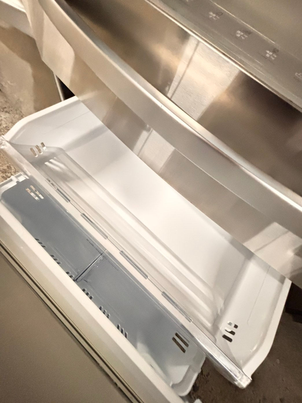 >sale🔥LG  French door 4-doors Refrigerator counter depth stainless steel w/ ice water dispenser great condition 36" used-refurbished #LGAW24BB