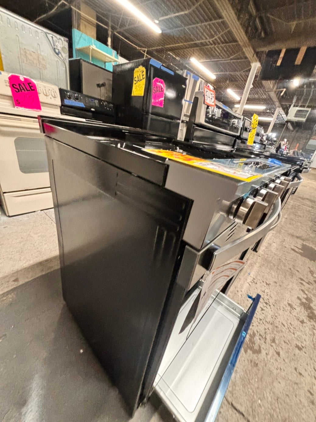 >Scratch & Dent slide-in  whirlpool Air fry Gas Range 5 burner in black Stainless Steel convection oven bake broil 30” #WPRA12B