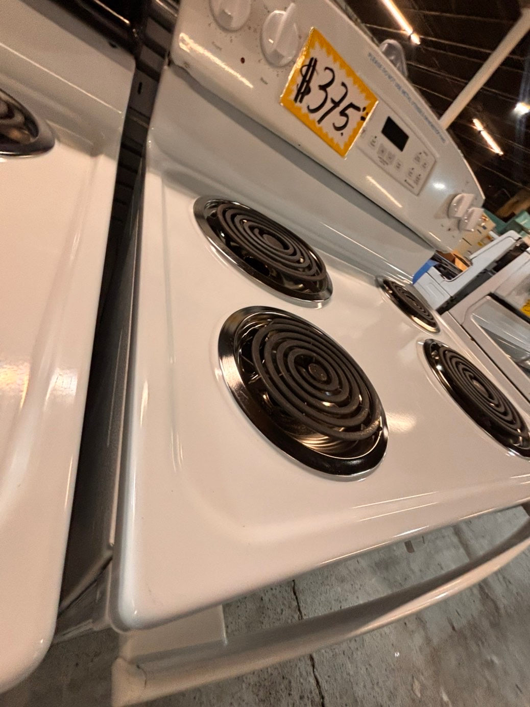 <> GE like new white electric coil top range coil 220v bake /Broil 4 burner used-Refurbished  great condition 30" #EG124B