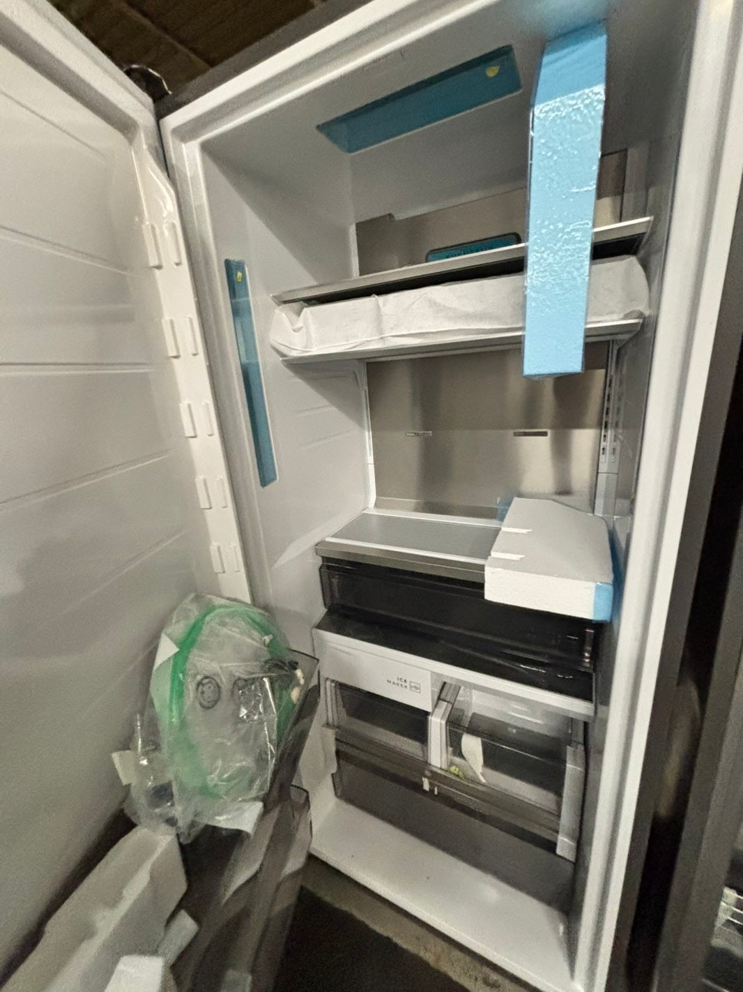 *Combo 2pc. Frigidaire /Fridge with water dispenser & freezer with ice maker inside , 20cu.ft up-right 32 1/5 wide stainless steel counter depth new scratch and dent  /item number #RFF909B