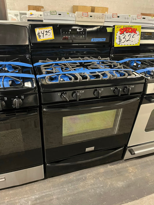 - Frigidaire GAS range black 5 burner  bake broil self clean 30” item number #GR115AB