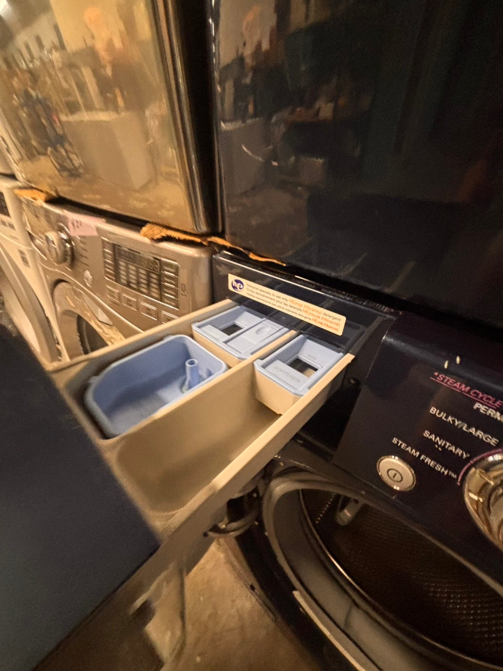>* special🎉LG washer & dryer set electric 220v front load stackable or side by side - sensor dry in navy blue used,refurbished #WQB5SET
