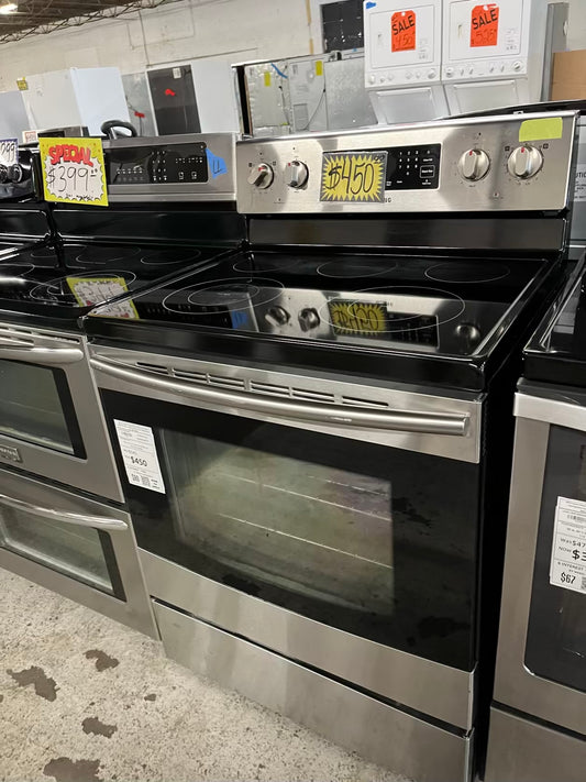 Samsung electric range 220v 5 burner warm zone convection bake roast broil steam clean Refurbished 30" #ER534AB