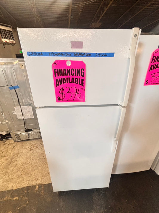 >28”Ge top freezer fridge white used-refurbished #ZRFL81B
