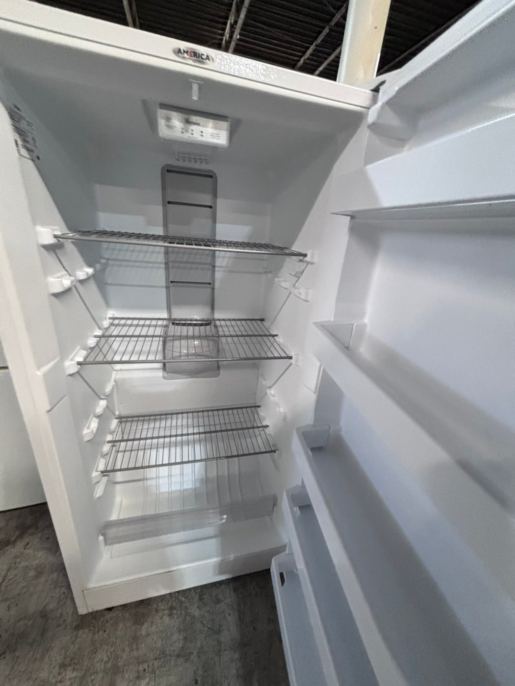 }sale 🎈whirlpool 30”x wide x 60”height x  25”depth up-right freezer white 16cu.ft Refurbished-used #RFBQ5XBB