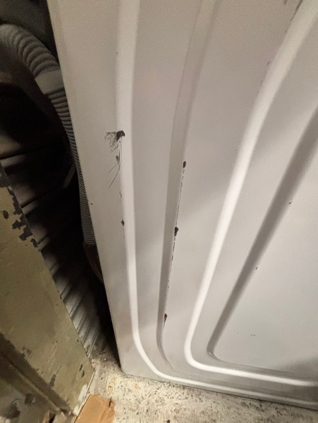 >Samsung white washer 4.5cu. ft. Large capacity, in great condition 27” stackable or side by side  used-refurbished  #SW6RZ4