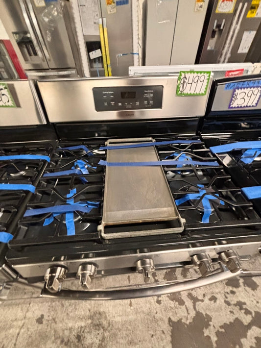 >GE  Gas range 5 burner convection oven bake ,broil Hi/Lo self clean in stainless steel used-Refurbished 30” #GS88ZXB