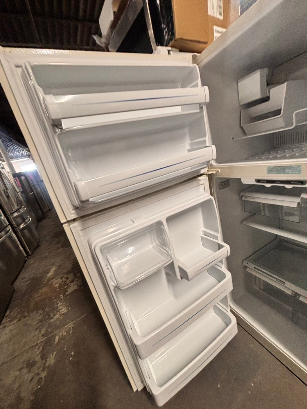 >GE 30”18cu.ft -top freezer refrigerator with ice maker inside off white  color   -used refurbished 30”  #TFJ2RPB
