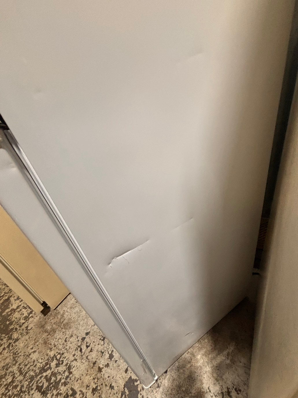 >*top freezer refrigerator working 💯 white color  24" used ,refurbished #RSA5DB