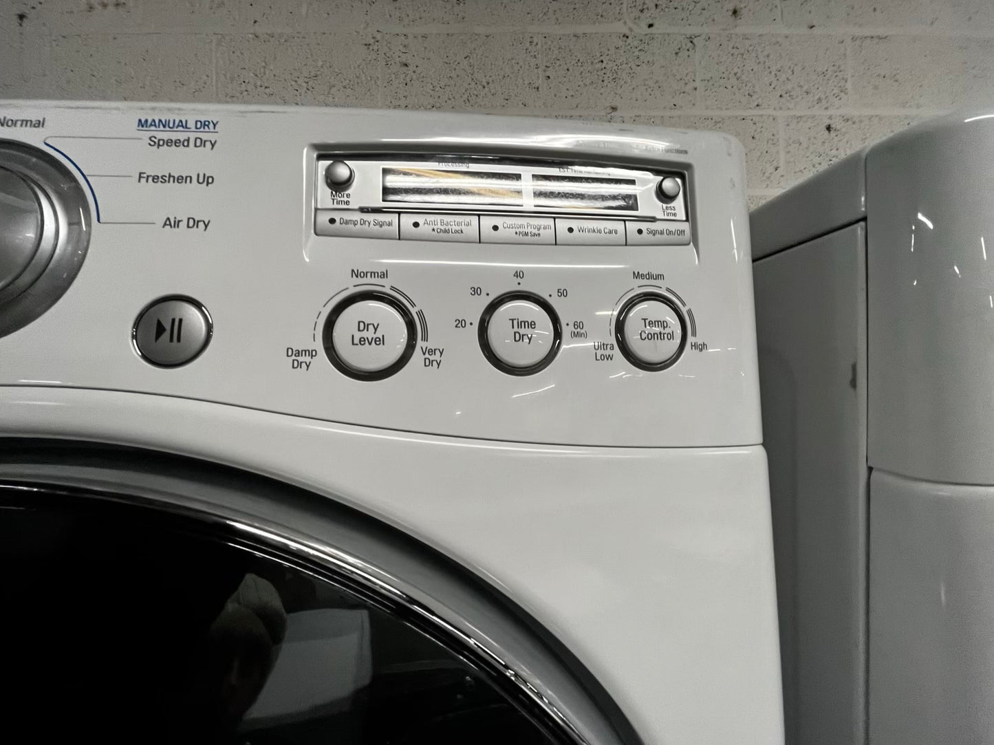 LG washer 4.5 cu ft & dryer 7.5 cu ft set electric 220v front load stackable or side by side - sensor dry He in white  #WD78382B