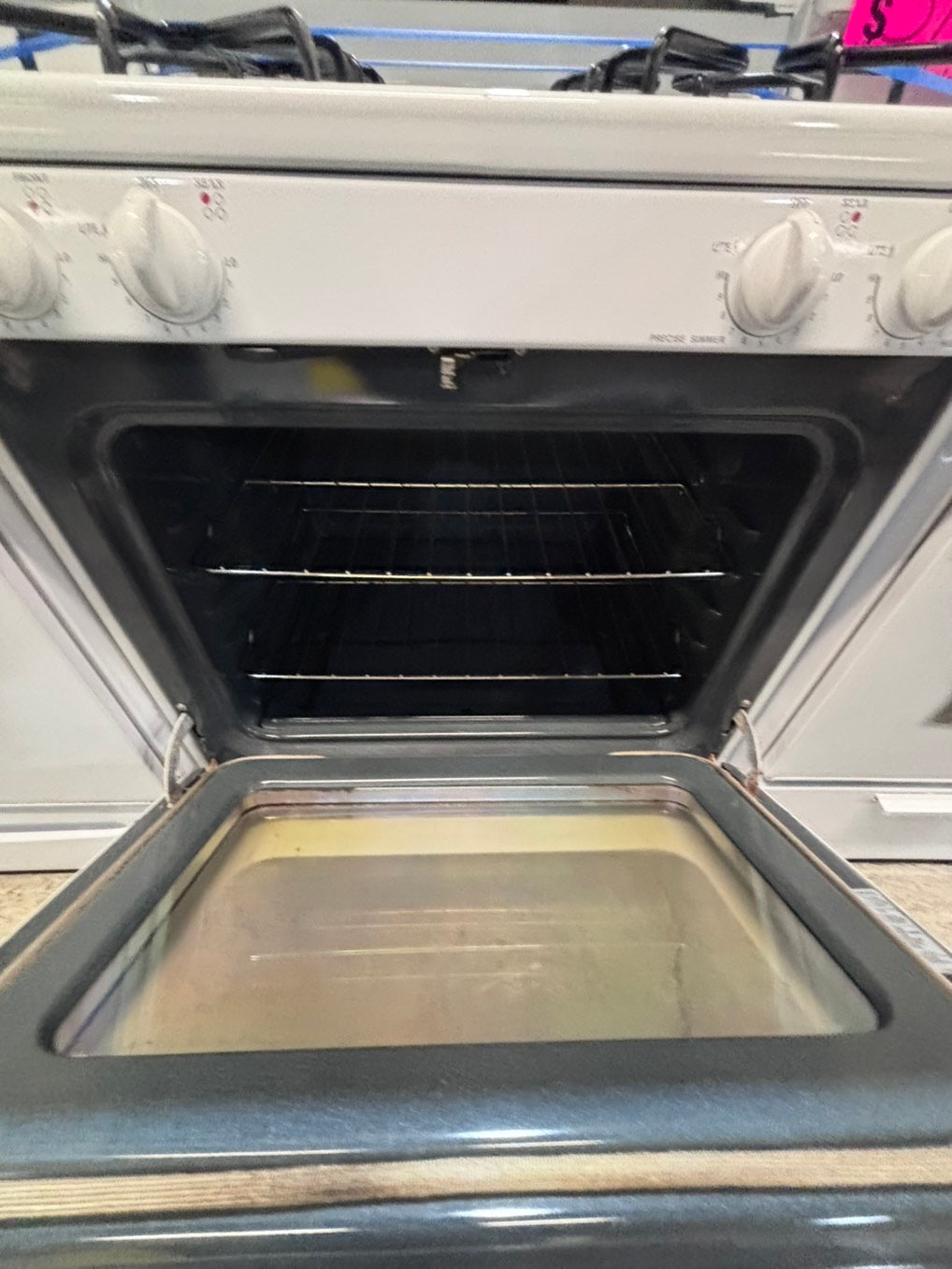 >*GE  Gas range 4 burner bake broil Hi/Lo self clean in  white used-Refurbished 30” #G2J12B