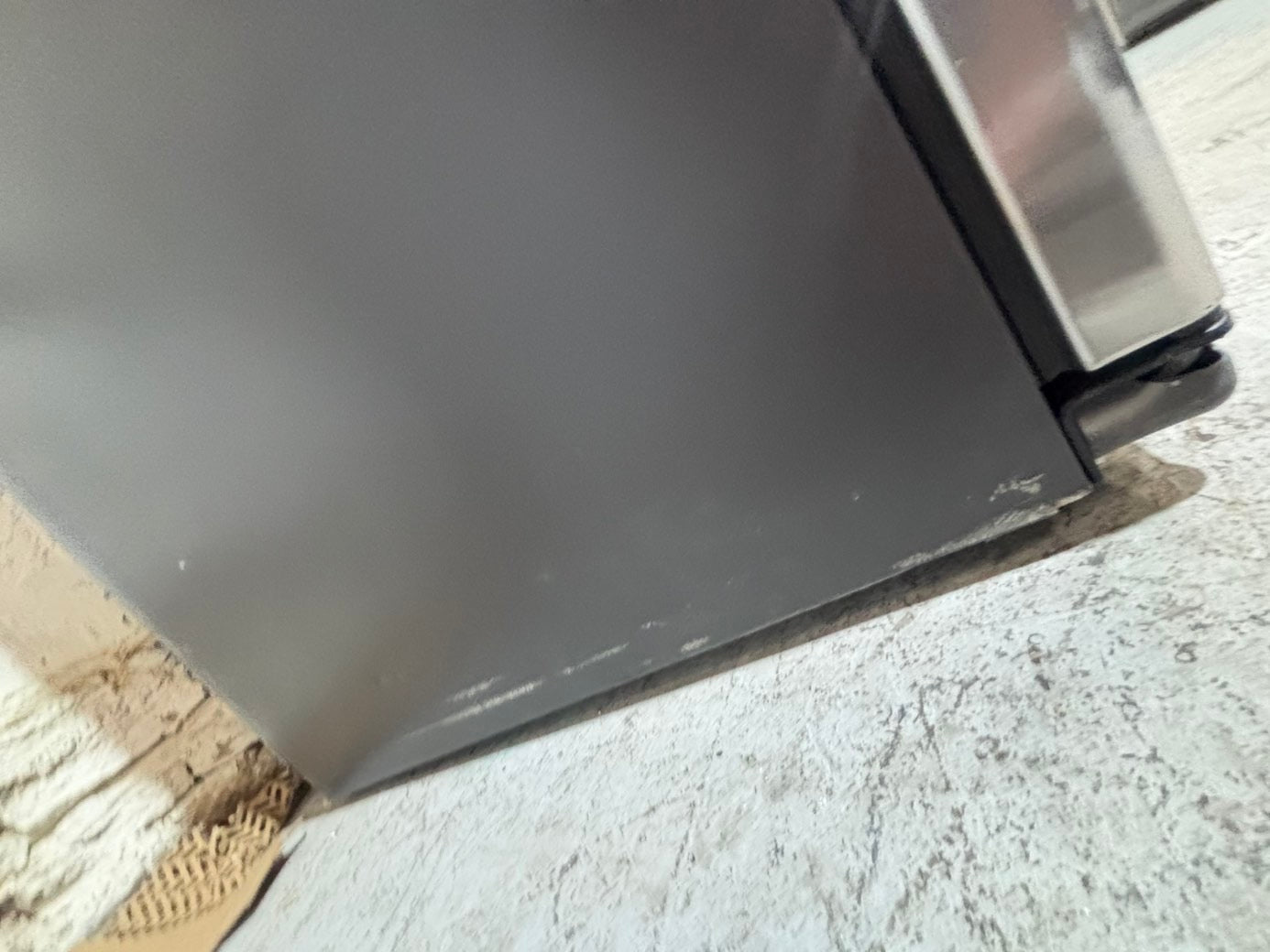 >>36” GE side by side Refrigerator and freezer stainless steel w/ice water dispenser 36” #AR243B