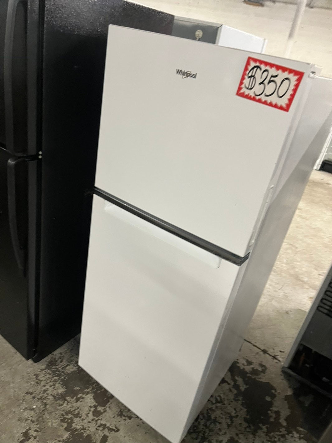 *Used | Refurbished Whirlpool top freezer refrigerator white 24" #RF4359JB